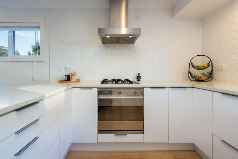 Photo of property in 1/75 Newhaven Terrace, Mairangi Bay, Auckland, 0630