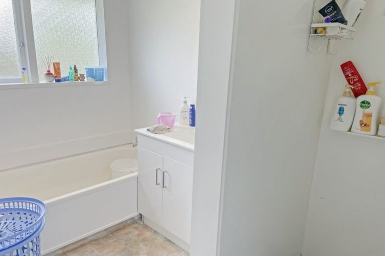 Photo of property in 3 Christchurch Crescent, Kelson, Lower Hutt, 5010