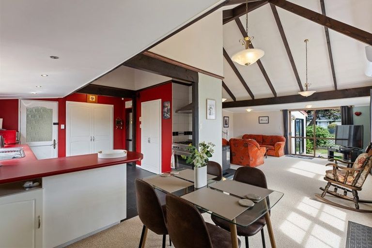 Photo of property in 93 Rimu Road, Raumati Beach, Paraparaumu, 5032