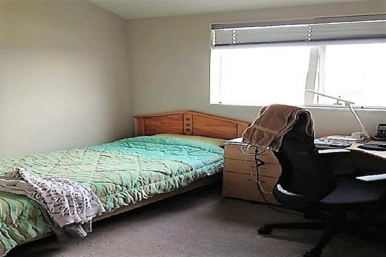 Photo of property in The Rise, 5/11 Hatfield Place, Albany Heights, Auckland, 0632