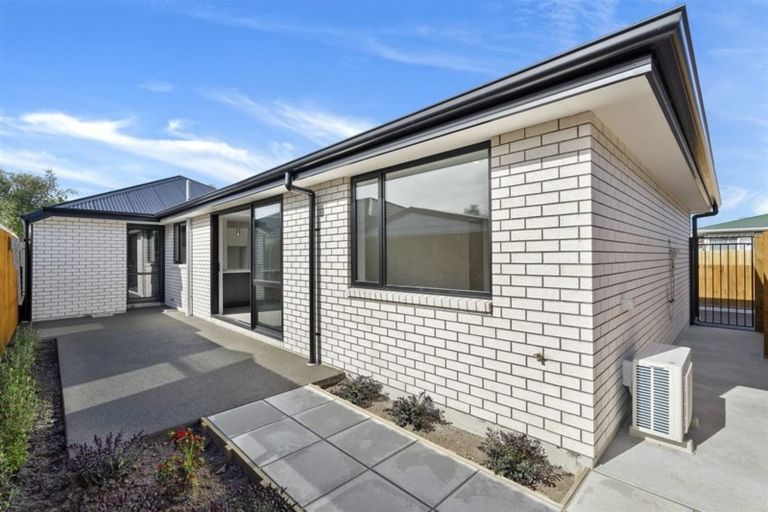 Photo of property in 56a Sawyers Arms Road, Northcote, Christchurch, 8052
