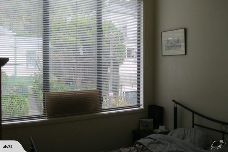 Photo of property in 9/7 Hanson Street, Mount Cook, Wellington, 6021