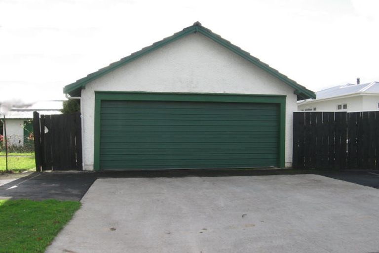 Photo of property in 1 Carlton Avenue, Palmerston North, 4414