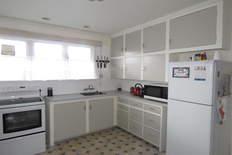 Photo of property in 71 Harvey Street, Grasmere, Invercargill, 9810