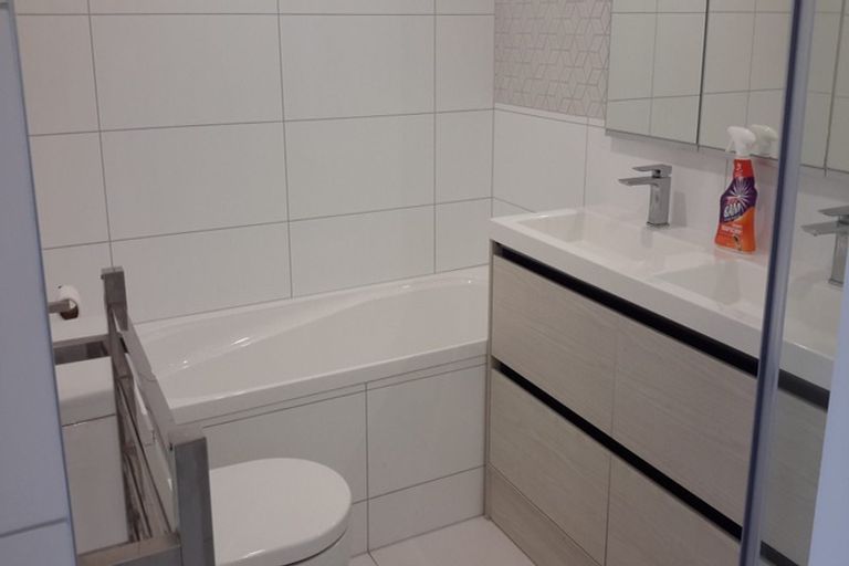 Photo of property in 311/252 Centreway Road, Orewa, 0931