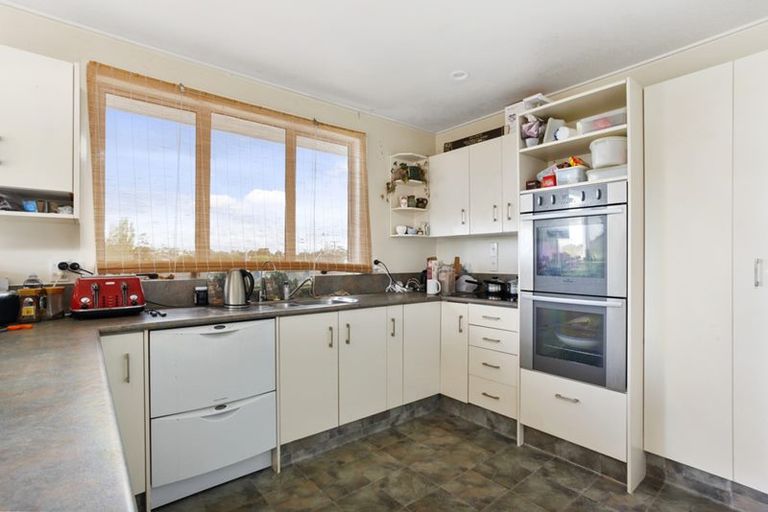 Photo of property in 6 Glass Road, Mount Roskill, Auckland, 1041