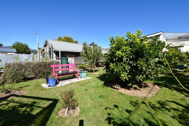 Photo of property in 94 Pembroke Street, Carterton, 5713