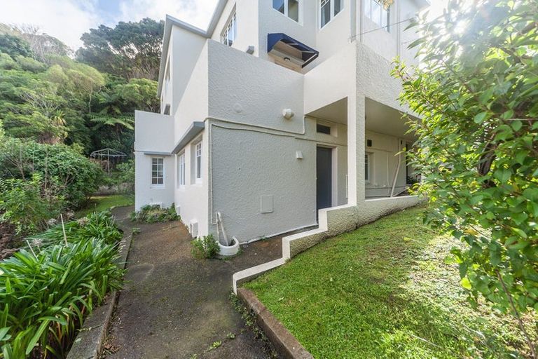 Photo of property in 1/51 Barnard Street, Wadestown, Wellington, 6012