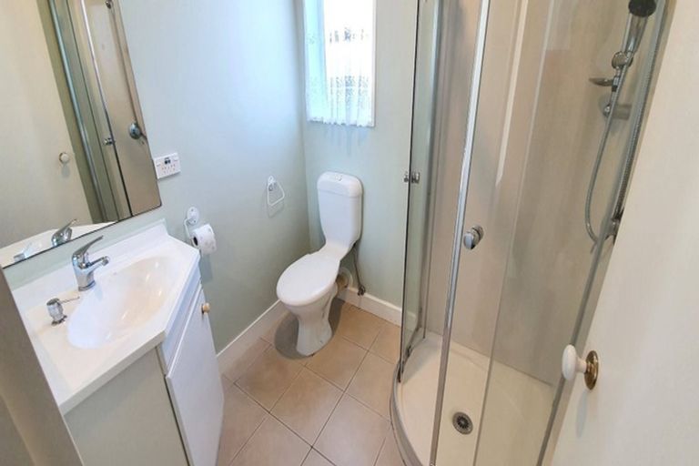 Photo of property in 74 Hamilton Avenue, Ilam, Christchurch, 8041