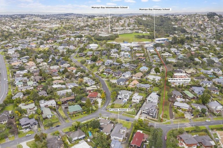 Photo of property in 21 Lyons Avenue, Murrays Bay, Auckland, 0630