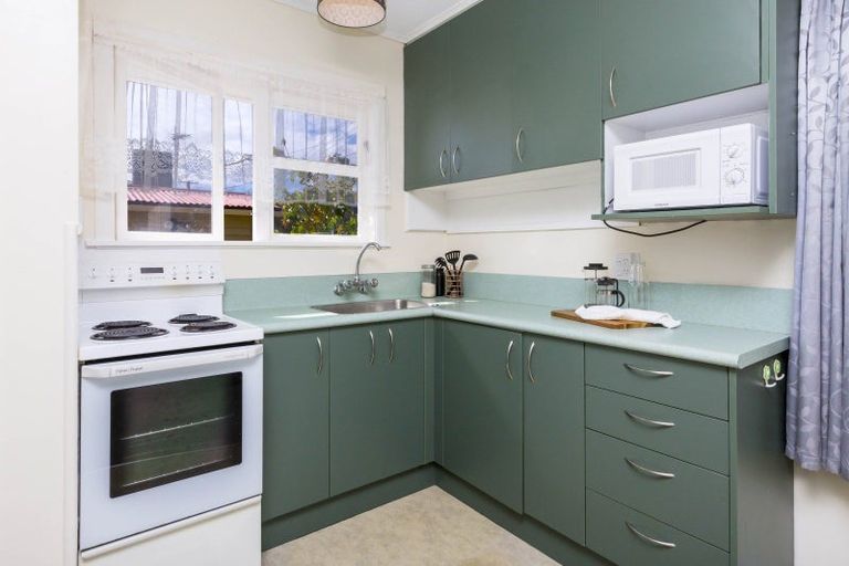 Photo of property in 1/15 Cecil Street, Clouston Park, Upper Hutt, 5018