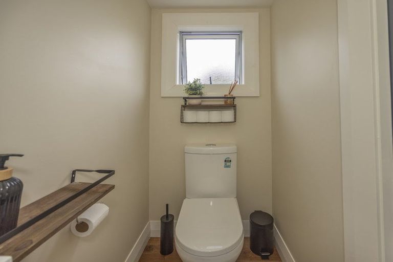 Photo of property in 64 Perth Street, South Hill, Oamaru, 9400