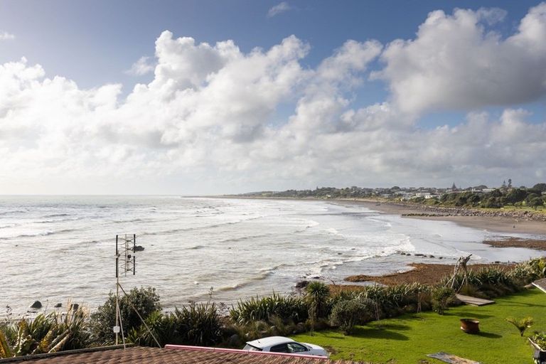 Photo of property in 42 Octavius Place, New Plymouth, 4312