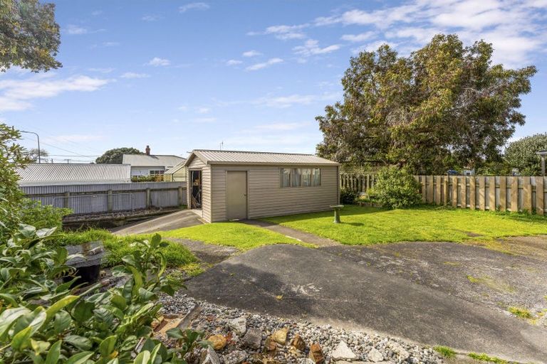 Photo of property in 28 Kawatiri Avenue, Gonville, Whanganui, 4501