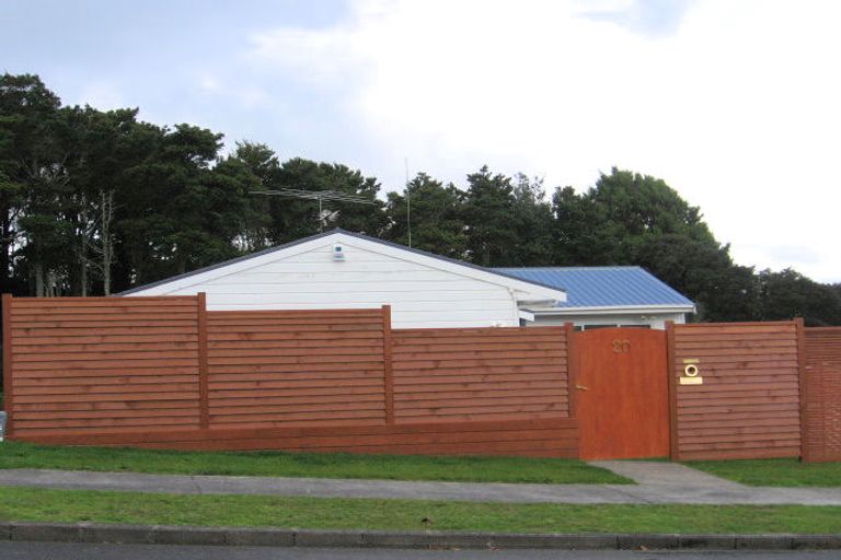 Photo of property in 20 Hakea Place, Totara Heights, Auckland, 2105