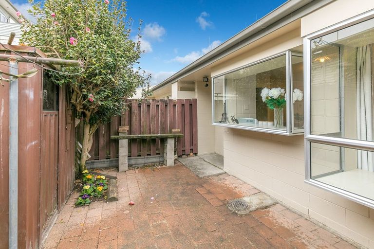 Photo of property in 2/121 Queens Avenue, Frankton, Hamilton, 3204