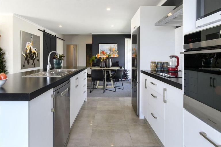 Photo of property in 11 Bernies Way, Ohauiti, Tauranga, 3112