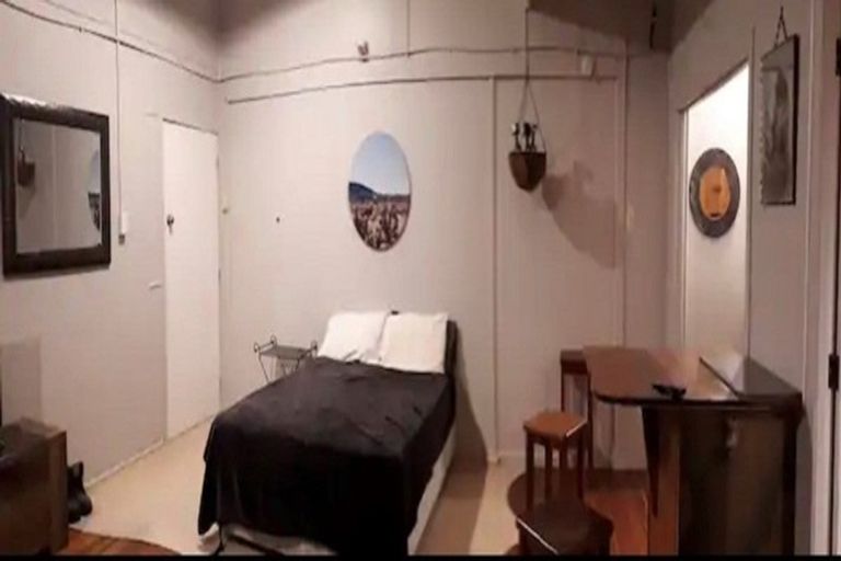 Photo of property in 43 Domett Street, Waitara, 4320