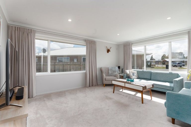 Photo of property in 14 Mervyn Brown Place, Solway, Masterton, 5810