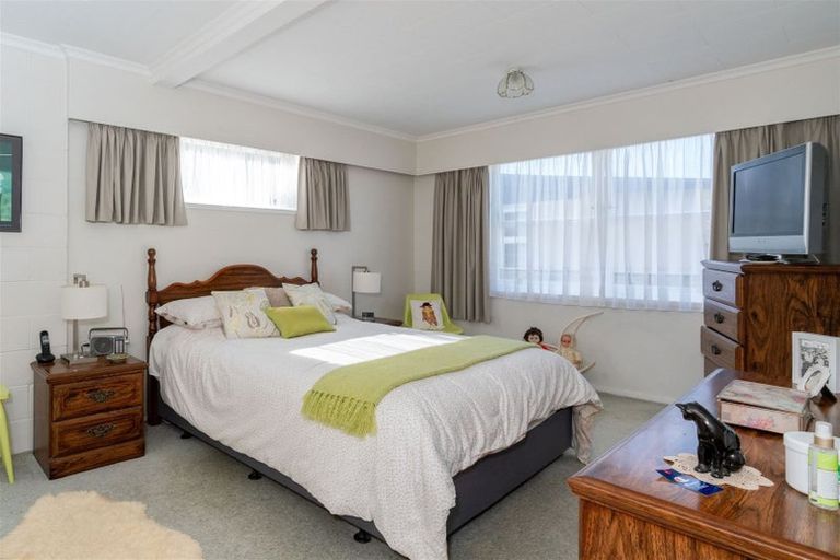 Photo of property in 74 Park Avenue, Waitarere Beach, Levin, 5510