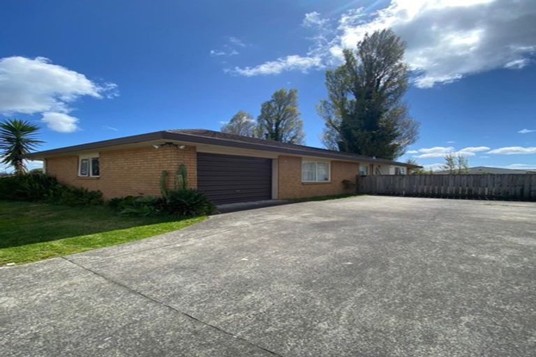 Photo of property in 14 Portrush Lane, Takanini, 2112
