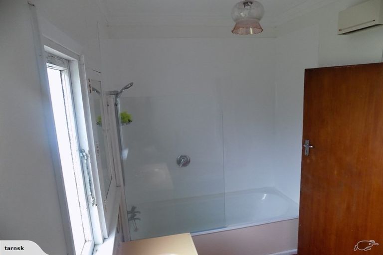 Photo of property in 3 Lena Place, Foxton, 4814