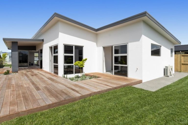 Photo of property in 9 Hanlow Place, Pyes Pa, Tauranga, 3112