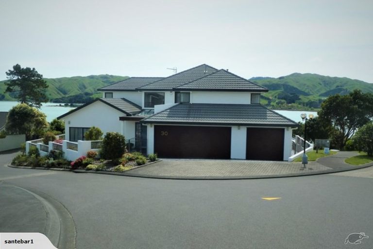 Photo of property in 30 Molyneux Close, Whitby, Porirua, 5024