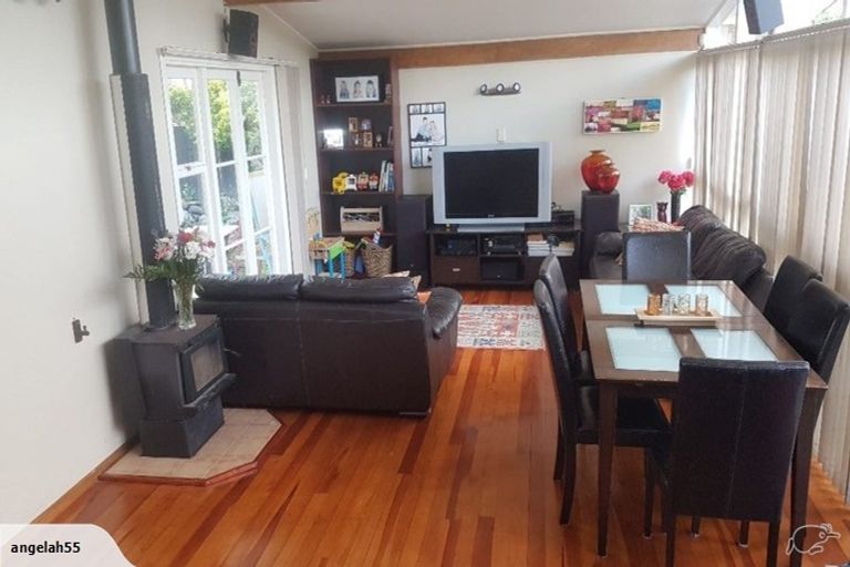 Photo of property in 44a Woodglen Road, Glen Eden, Auckland, 0602