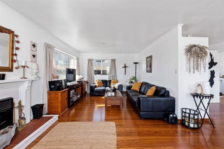 Photo of property in 56 Sherwood Street, Bellevue, Tauranga, 3110