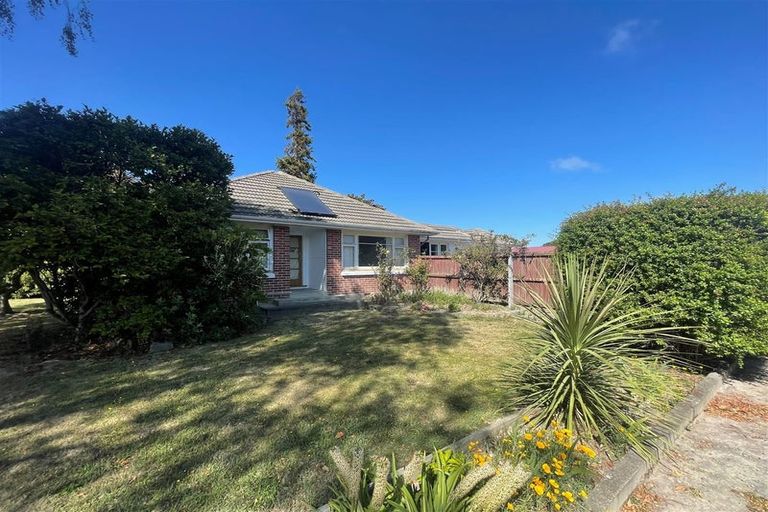Photo of property in 5 Greenfield Place, Mairehau, Christchurch, 8052
