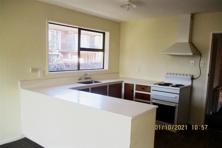 Photo of property in 2/18 Cashmere Road, Cashmere, Christchurch, 8022