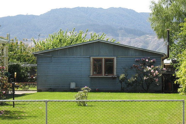 Photo of property in 14 High Street, Renwick, 7204