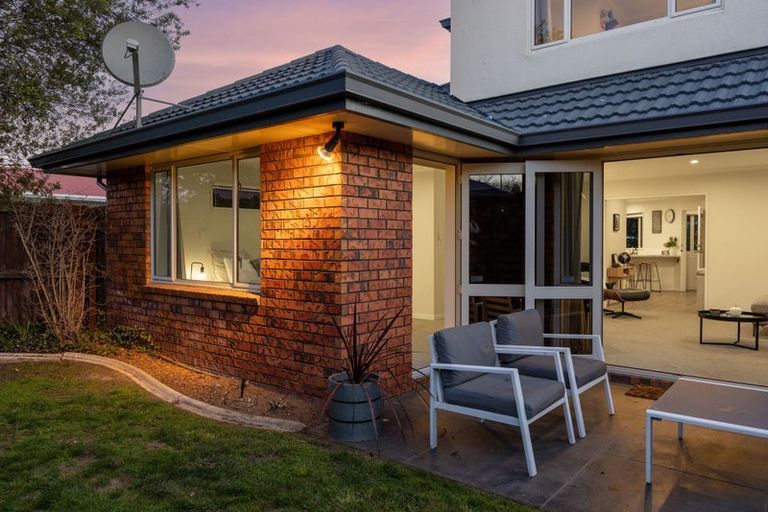 Photo of property in 408a Memorial Avenue, Burnside, Christchurch, 8053