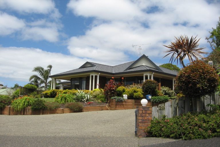 Photo of property in 13 Phillip Street, Pukekohe, 2120