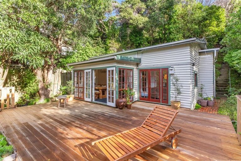 Photo of property in 44 Gordon Road, Plimmerton, Porirua, 5026