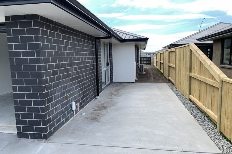 Photo of property in 186 Te Okuroa Drive, Papamoa, 3118