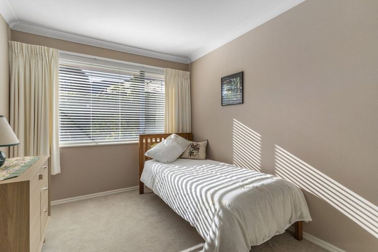 Photo of property in 14 Lansell Drive, East Tamaki Heights, Auckland, 2016
