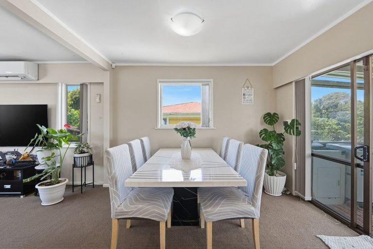 Photo of property in 69 Holmes Road, Manurewa, Auckland, 2102