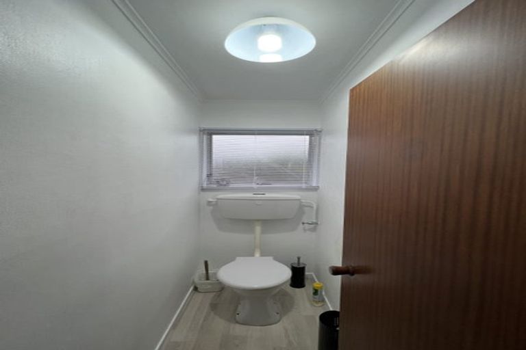 Photo of property in 50c Braid Road, St Andrews, Hamilton, 3200