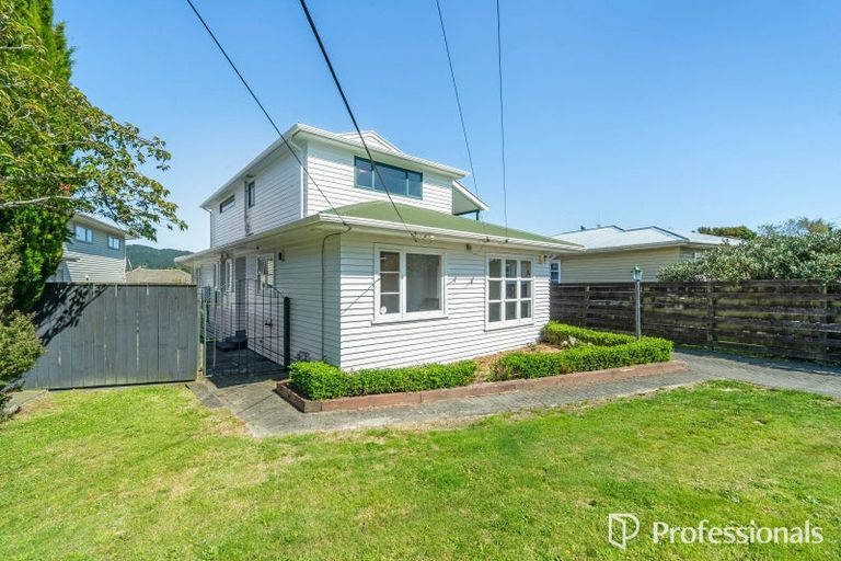 Photo of property in 15 Wise Street, Wainuiomata, Lower Hutt, 5014
