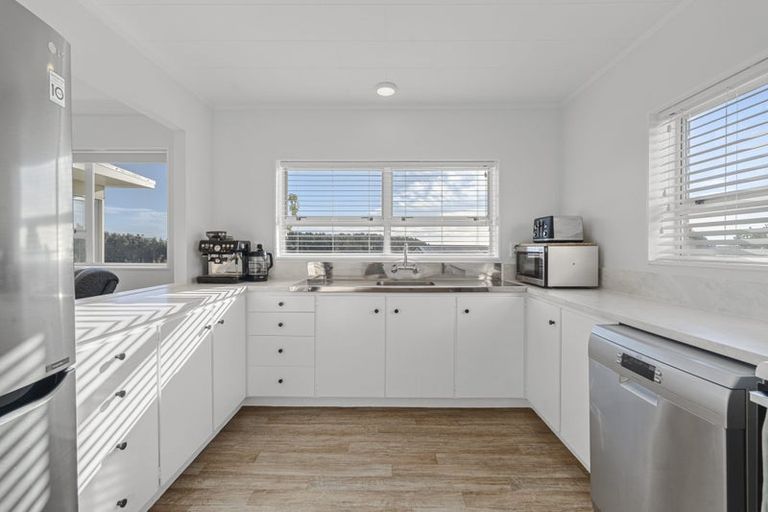 Photo of property in 27a Norwich Avenue, Spotswood, New Plymouth, 4310