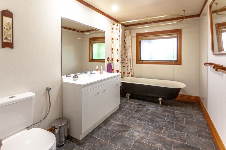 Photo of property in 53 Whangapoua Sh25 Road, Coromandel, 3506