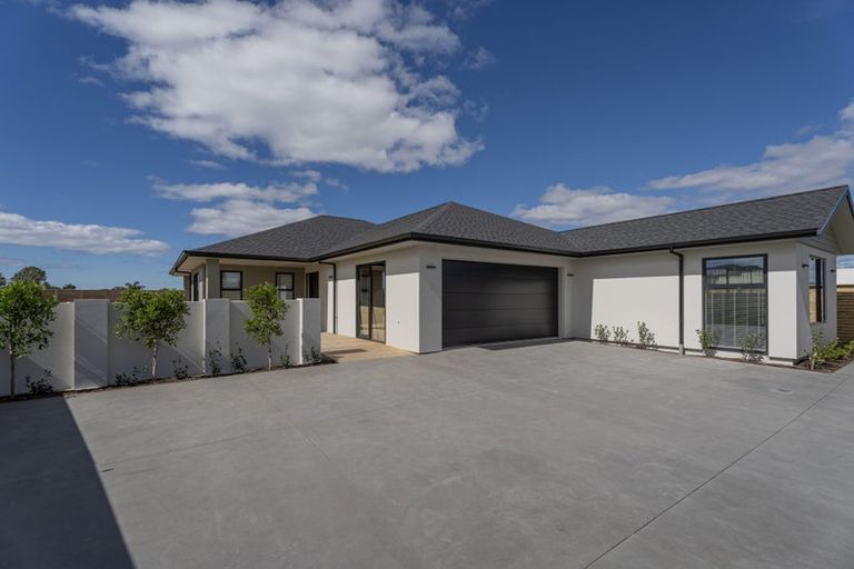 Photo of property in 168 Kupe Drive, Whitianga, 3510