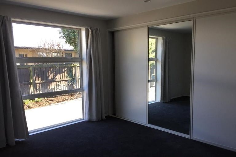 Photo of property in 78 Farquhars Road, Redwood, Christchurch, 8051