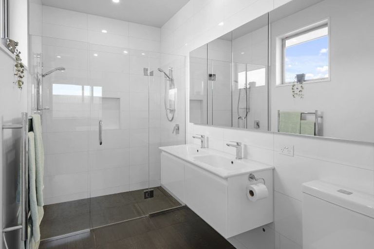 Photo of property in 6 Provincial Road, Halswell, Christchurch, 8025