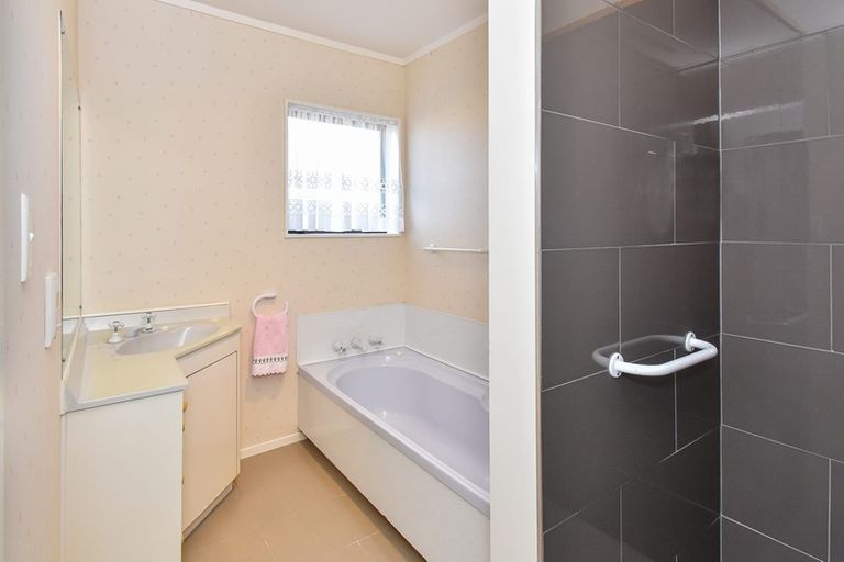 Photo of property in 3/14 Wellington Street, Papakura, 2110