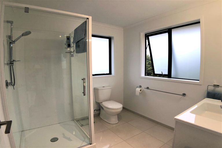 Photo of property in 33 Amsharlo Drive, Kerikeri, 0230