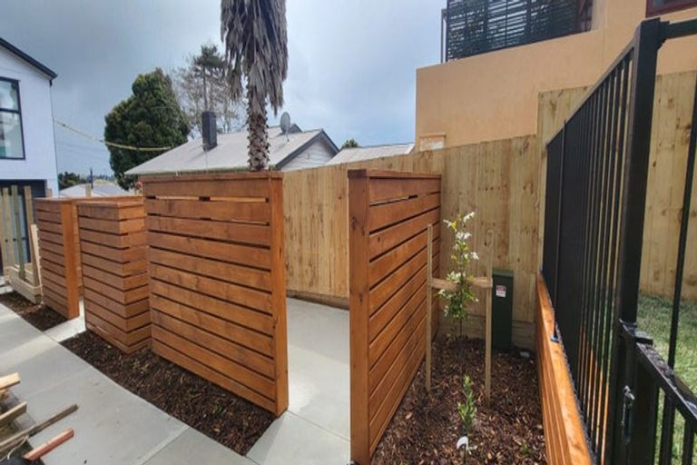 Photo of property in 25a Tobin Street, Pukekohe, 2120