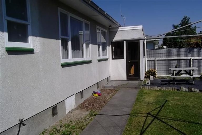 Photo of property in 1/14 Cornwall Road, Taradale, Napier, 4112